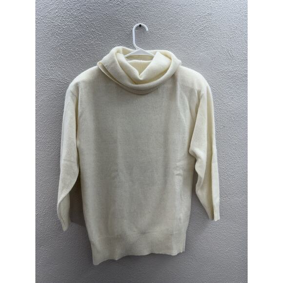 Wainscoll Womens Sweater Size Medium Cream Long Sleeve Turtleneck Knit Vintage - Picture 1 of 11